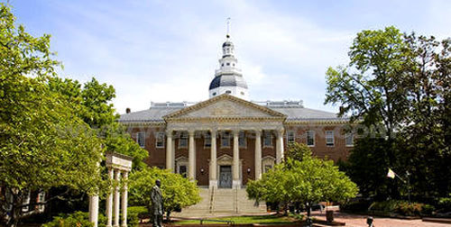 The capitol building of Maryland stands tall as it legalizes a limited MMJ bill.