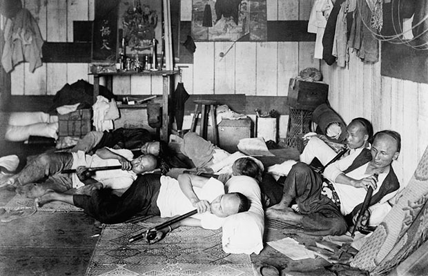 Chinese immigrants tended to patronize opium dens where they could smoke narcotics through water pipes