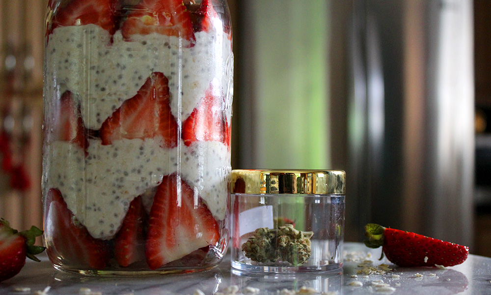 Strawberry Cough-Infused Overnight Oats
