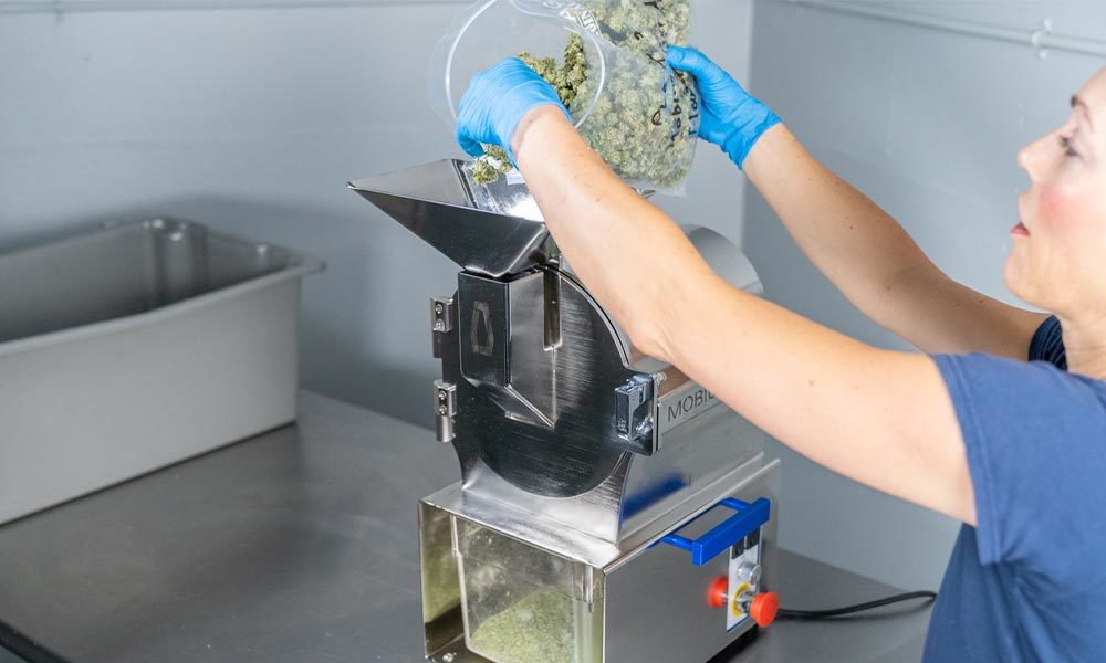 photo of Mobius Cannabis Mill Grinds to Perfection image