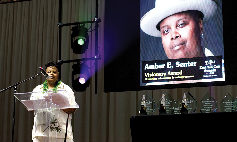 Amber E. Senter receives her Visionary Award for Advocates and Entrepreneurs at the Emerald Cup Awards 2023